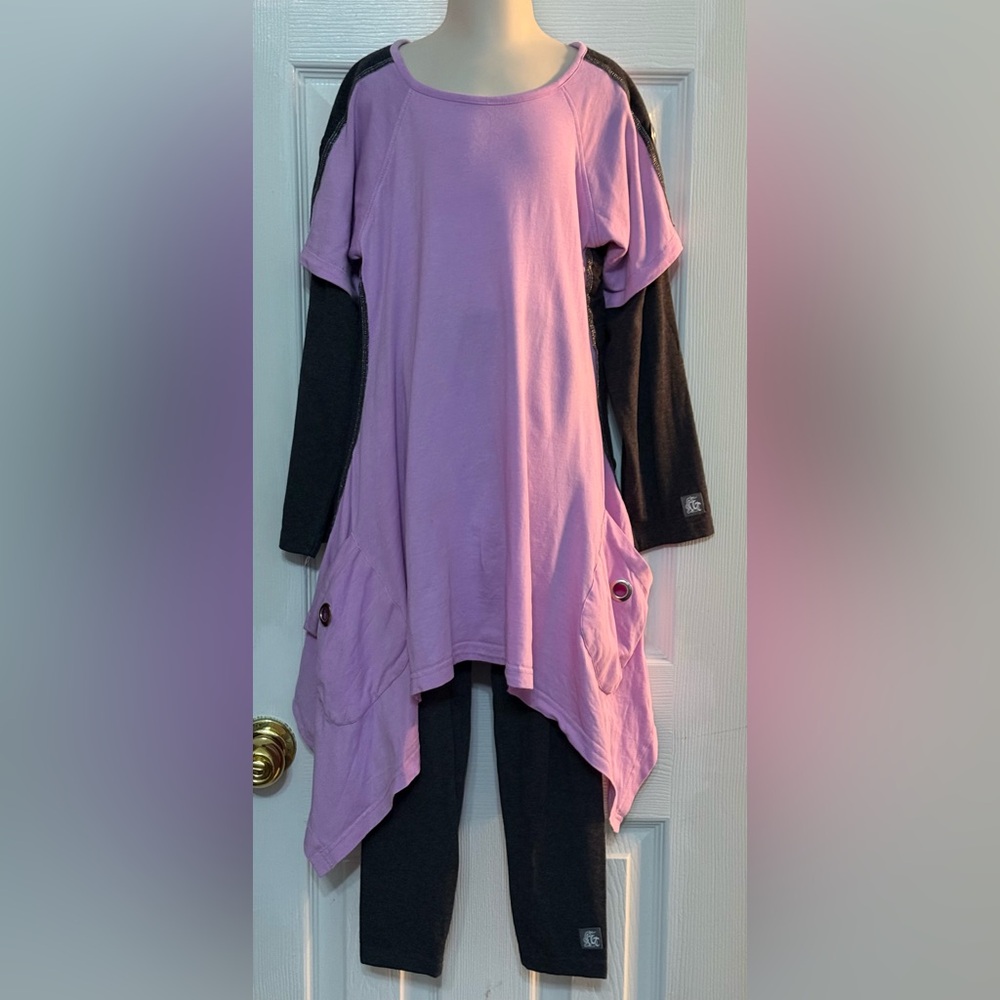 KidCuteTure Lavender Charcoal Tunic and leggings Sz 10